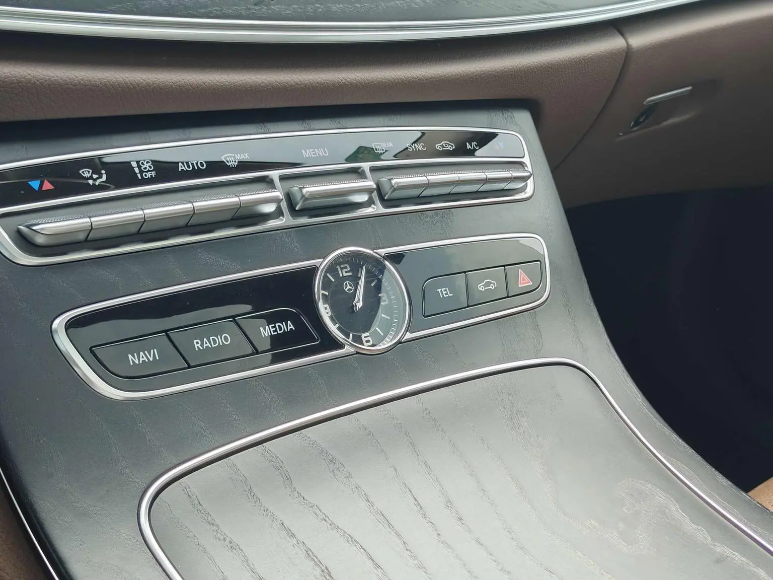 Mercedes-Benz E Class 2019 E 300 L Sport Luxury