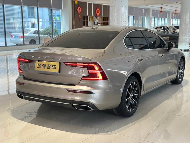 Volvo S60 2021 T4 Smart Luxury