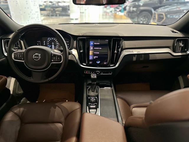Volvo S60 2021 T4 Smart Luxury