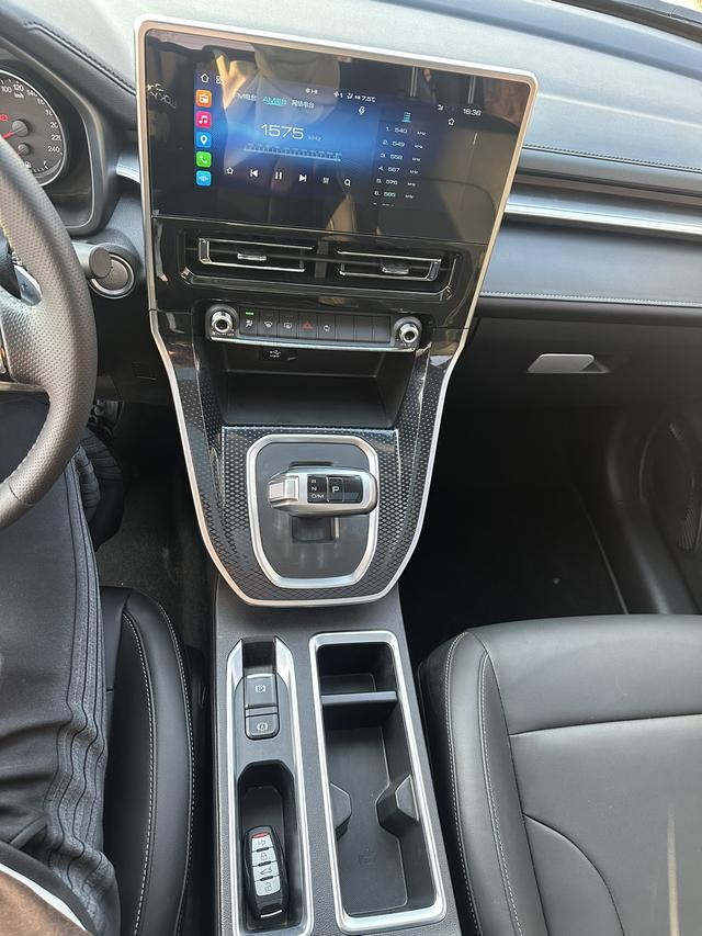Haval M6 2021 PLUS 1.5T DCT Luxury Connected