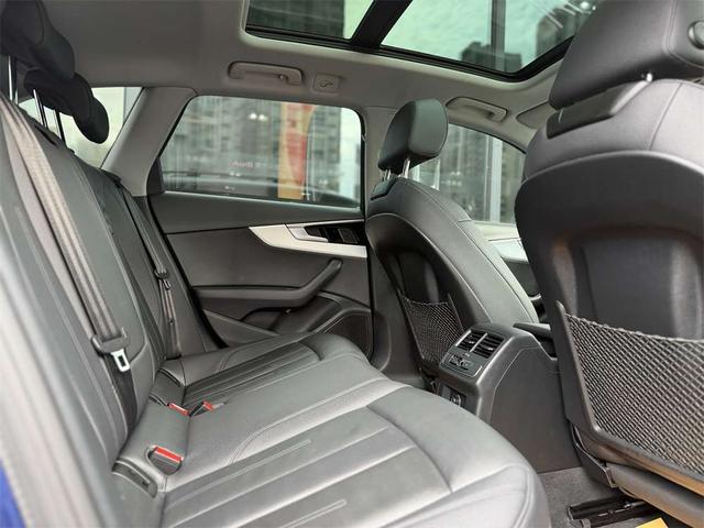 Audi A4 2022 allroad quattro