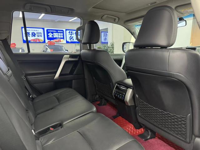 Toyota Prado 2018 3.5L Auto TX-L Rear spare tire