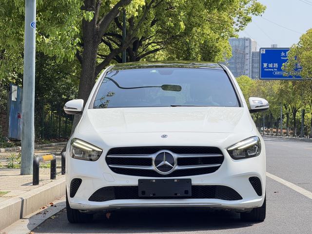 Mercedes-Benz B Class 2020 B 200 Fashion