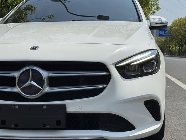 Mercedes-Benz B Class 2020 B 200 Fashion