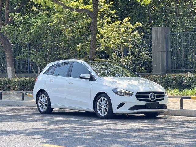 Mercedes-Benz B Class 2020 B 200 Fashion