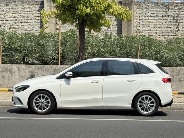 Mercedes-Benz B Class 2020 B 200 Fashion