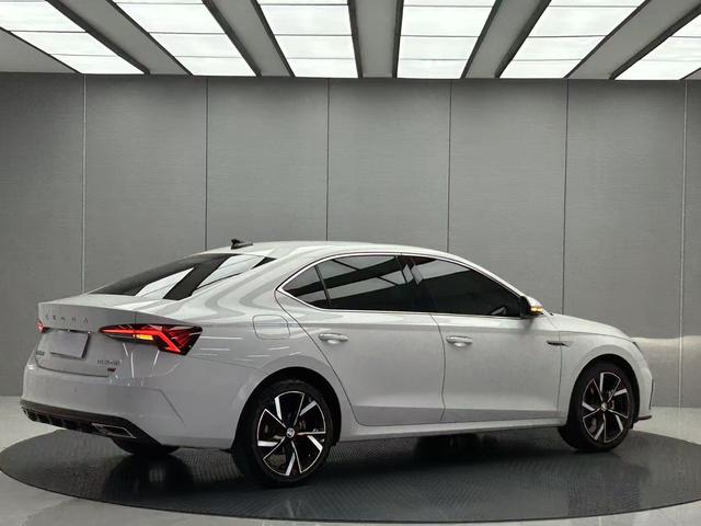 Skoda Octavia 2022 PRO TSI280 DSG Premium Plus