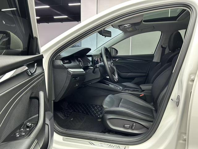 Skoda Octavia 2022 PRO TSI280 DSG Premium Plus