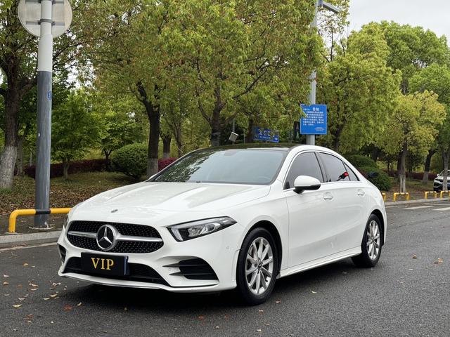 Mercedes-Benz A Class 2021 A 200 L Sport Sedan Dynamic