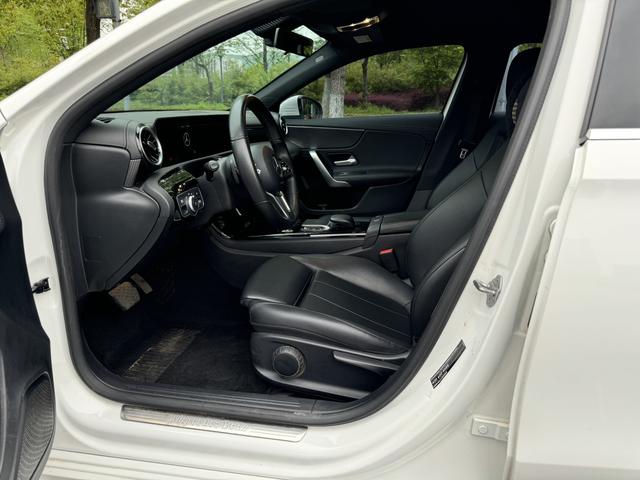 Mercedes-Benz A Class 2021 A 200 L Sport Sedan Dynamic