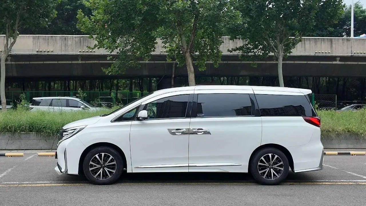 GAC Trumpchi Trumpchi M8 2021 Series 390T Premium Plus