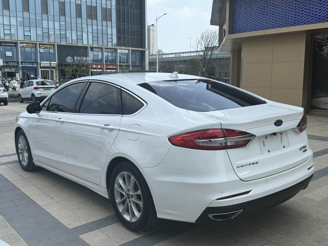 Ford Mondeo 2018 EcoBoost 200 Smart Fashion China V