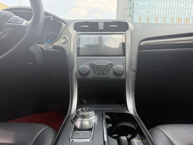 Ford Mondeo 2018 EcoBoost 200 Smart Fashion China V