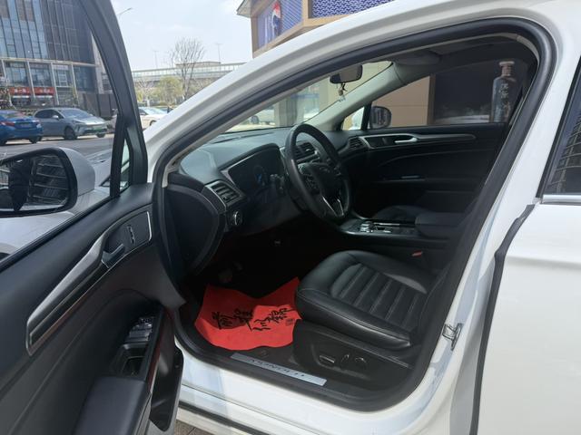 Ford Mondeo 2018 EcoBoost 200 Smart Fashion China V