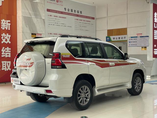 Toyota Prado 2019 3.5L Auto TX-L Premium Plus Rear Mounted Spare Tire