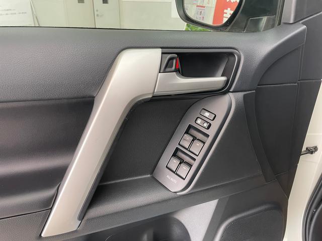 Toyota Prado 2019 3.5L Auto TX-L Premium Plus Rear Mounted Spare Tire