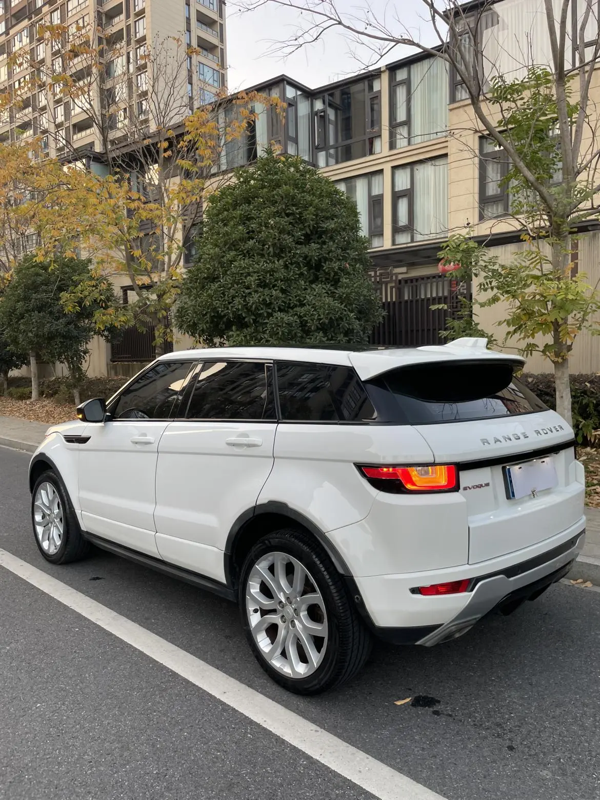Land Rover Range Rover Evoque 2018 240PS SE DYNAMIC Smart Sharp