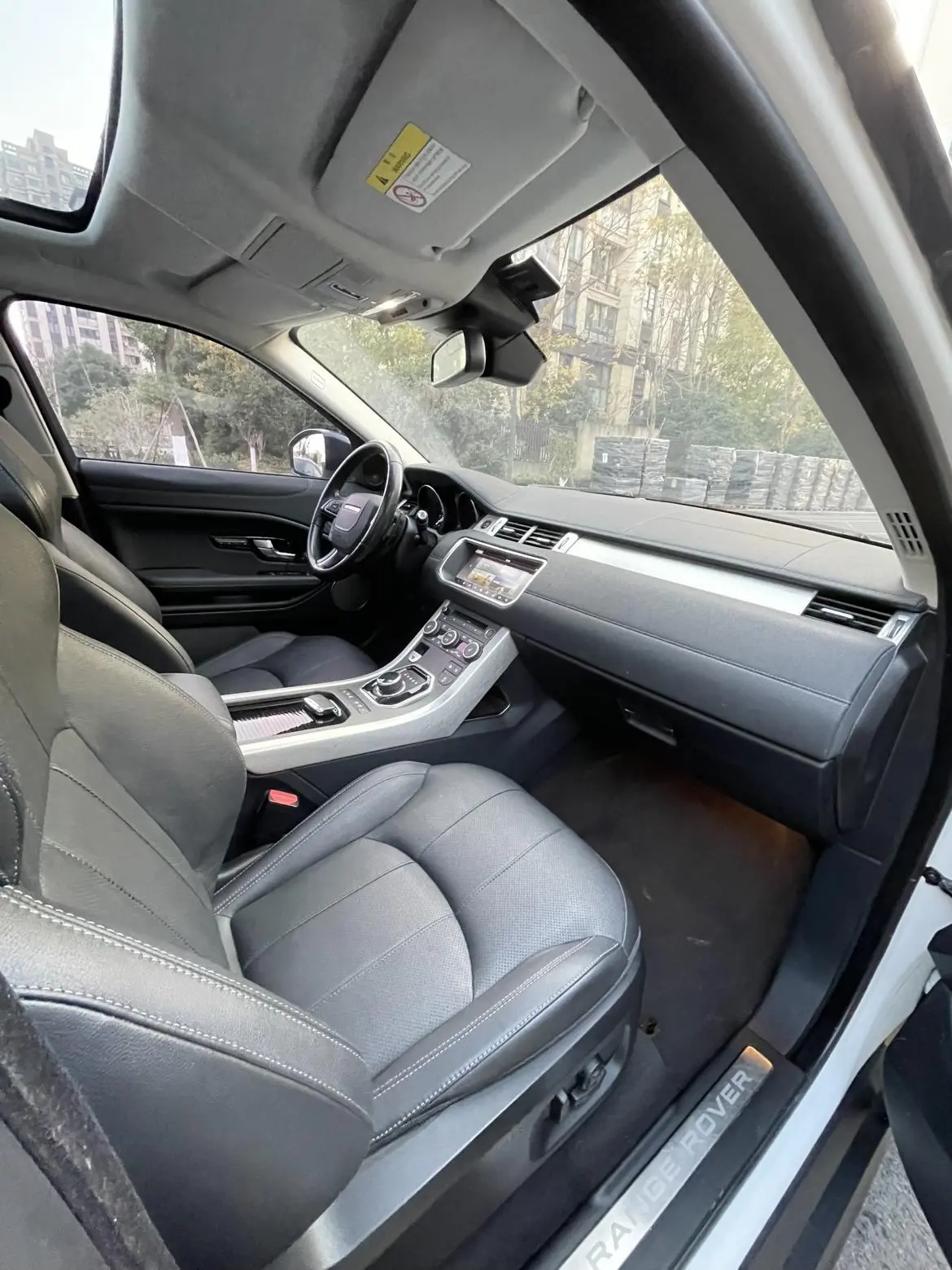 Land Rover Range Rover Evoque 2018 240PS SE DYNAMIC Smart Sharp