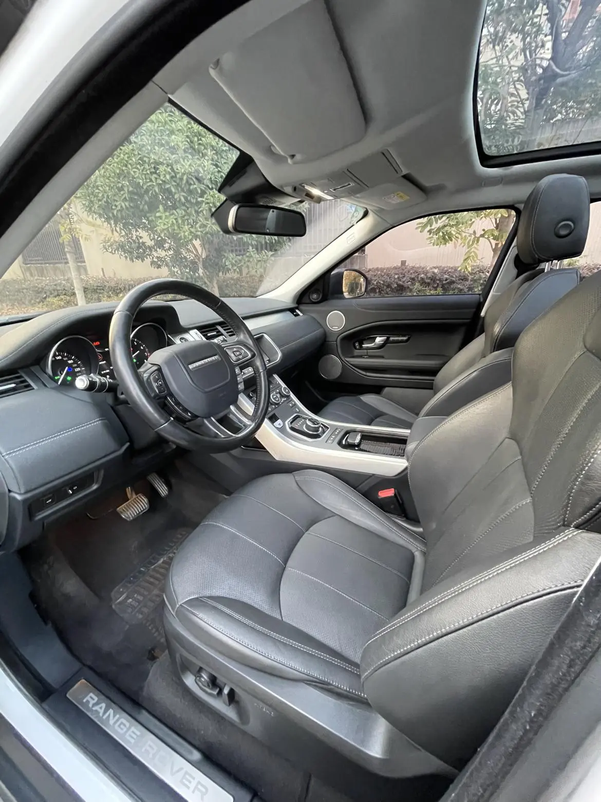 Land Rover Range Rover Evoque 2018 240PS SE DYNAMIC Smart Sharp