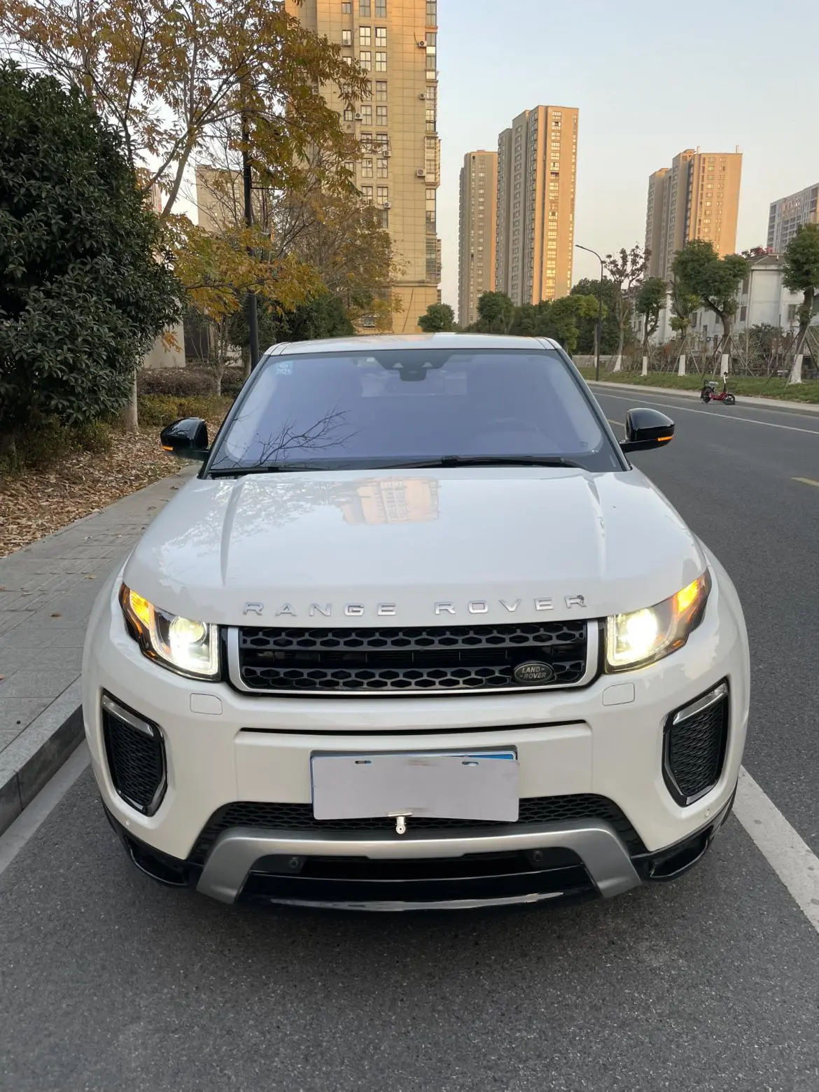 Land Rover Range Rover Evoque 2018 240PS SE DYNAMIC Smart Sharp