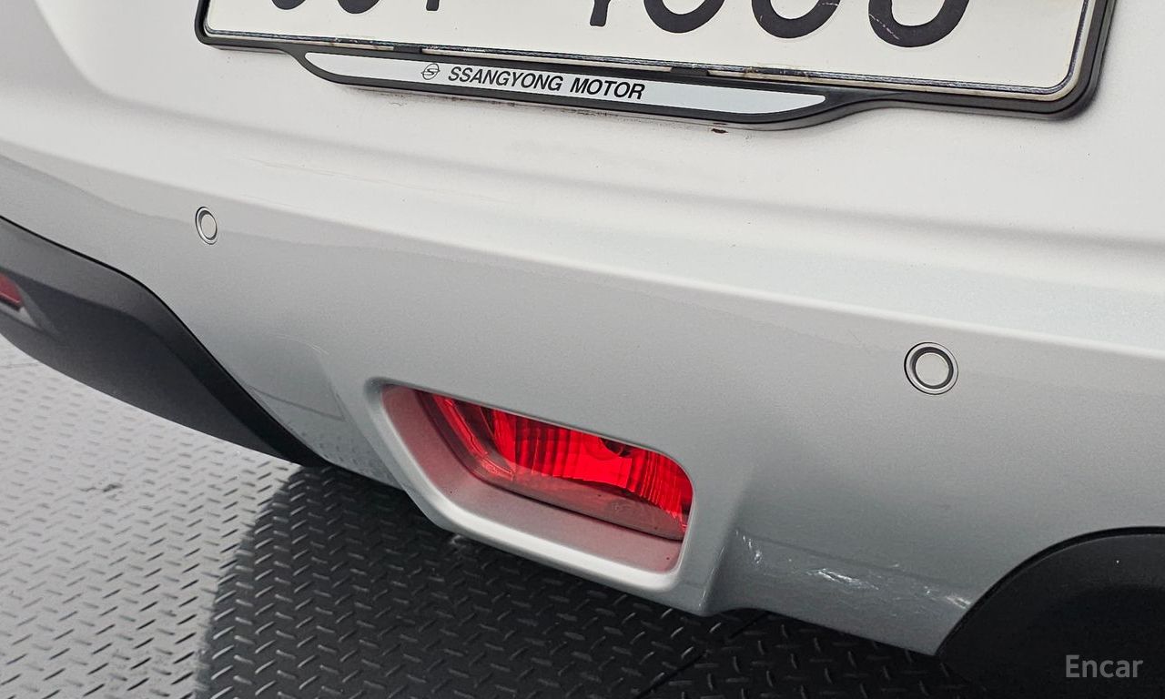 KG Mobility (Ssangyong) Tivoli VX 2WD 2015