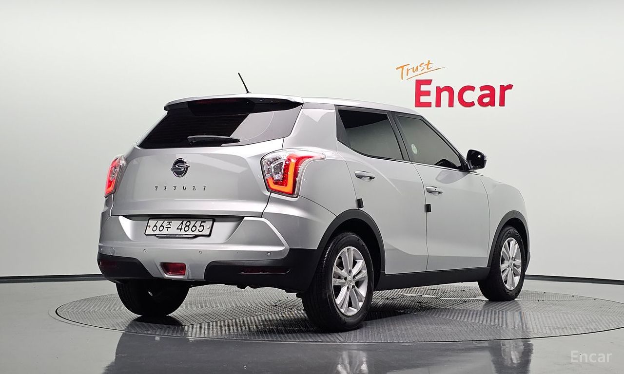 KG Mobility (Ssangyong) Tivoli VX 2WD 2015