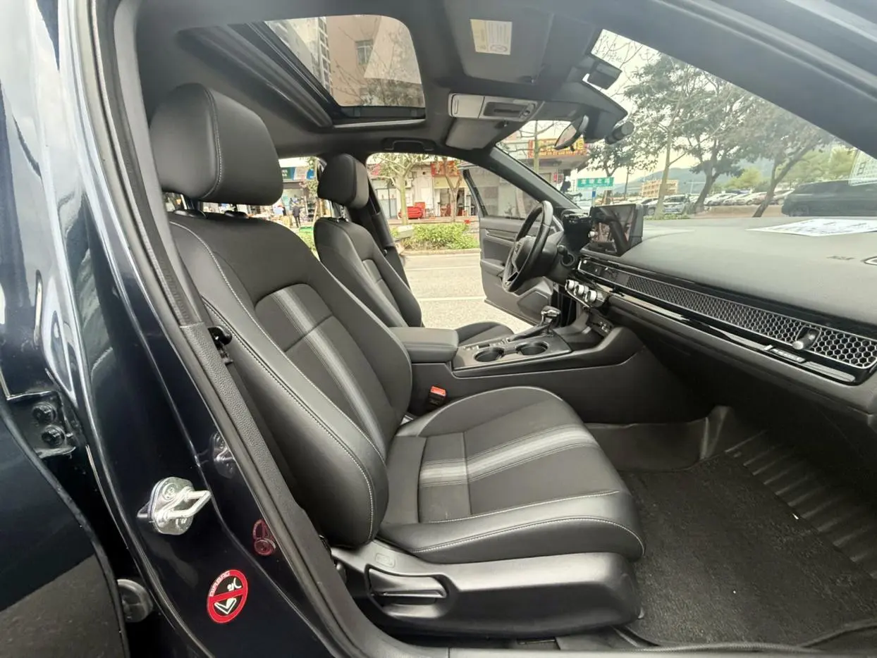 Honda Civic 2022 240TURBO CVT Dynamic