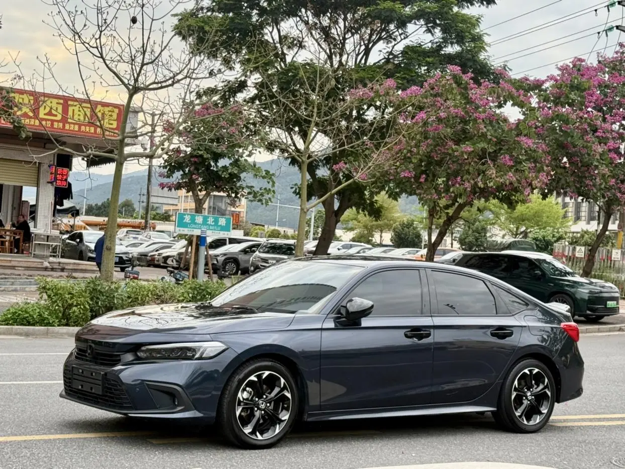 Honda Civic 2022 240TURBO CVT Dynamic