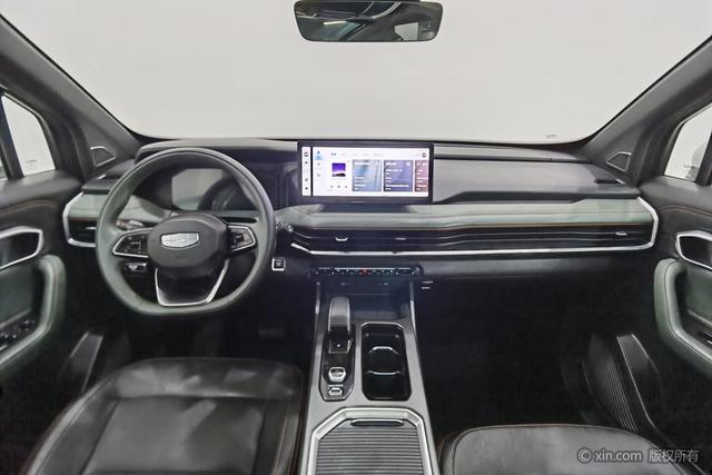 Geely Haoyue L 2023 2.0TD DCT Premium