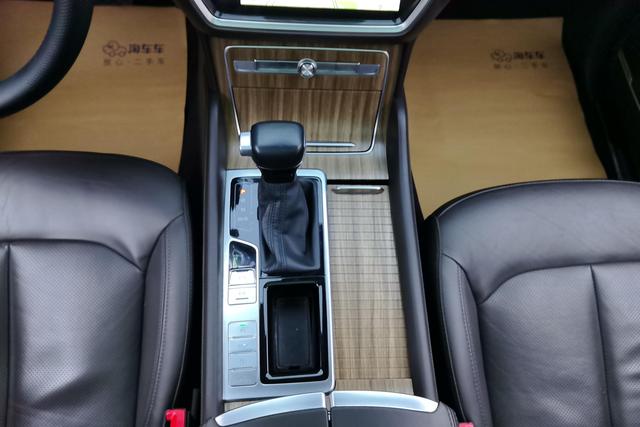 Roewe RX8 2018 30T Smart Connected net 2WD Flagship