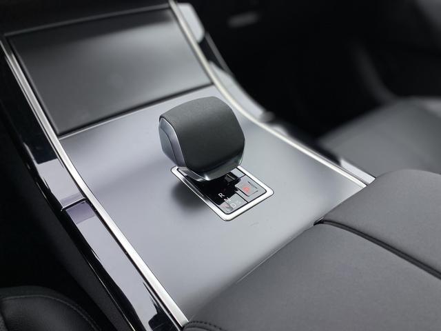 Land Rover Range Rover Velar 2024 Dynamic SE