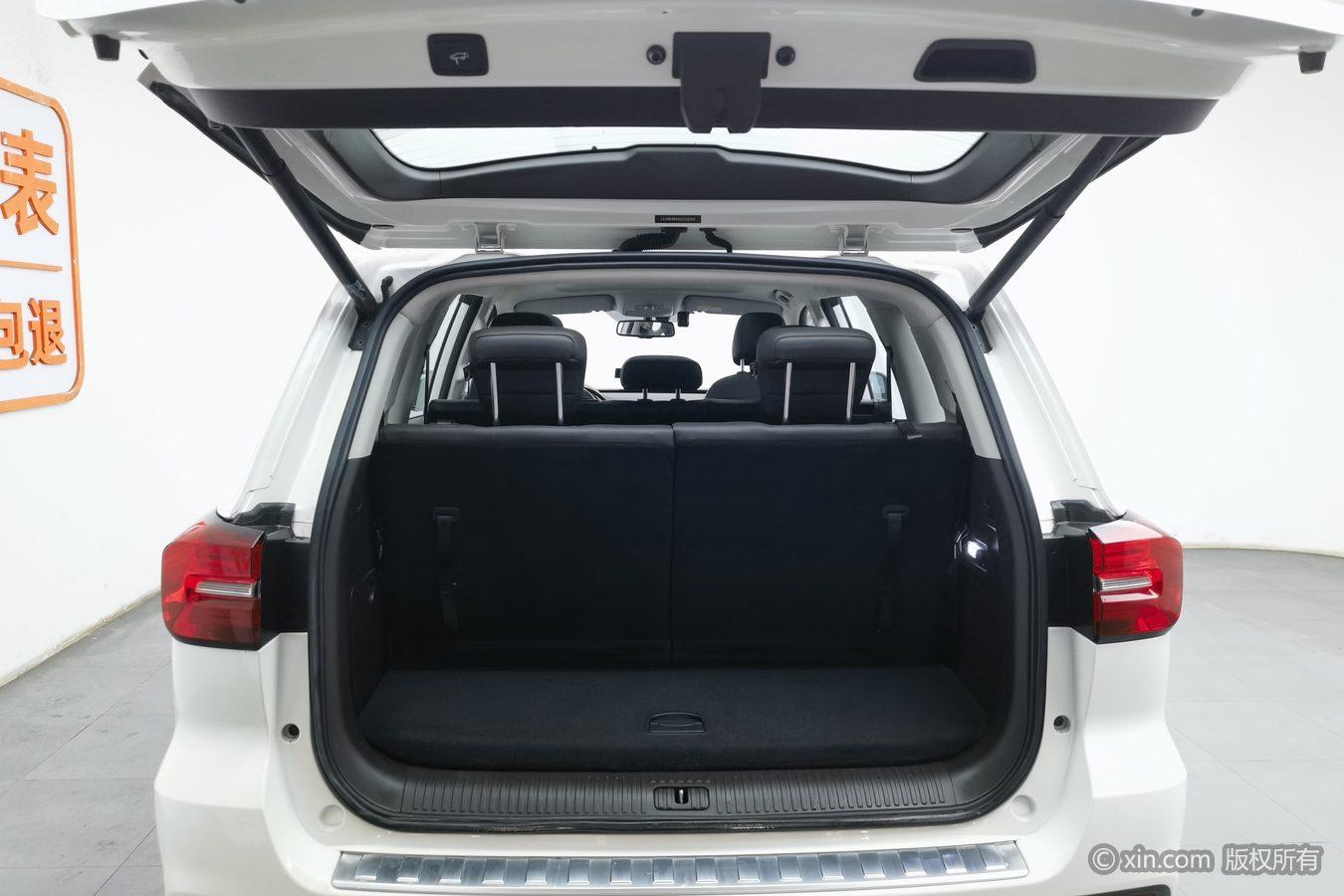 Roewe RX8 2019 30T Smart Connected 2WD Flagship