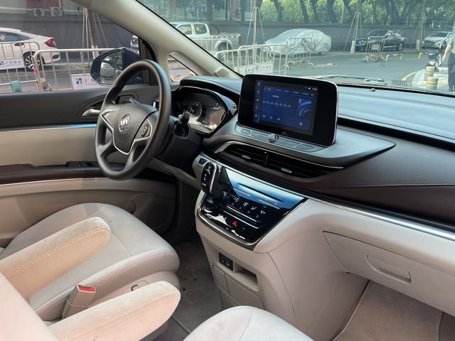 Buick GL8 2021 land business class 652T Comfort