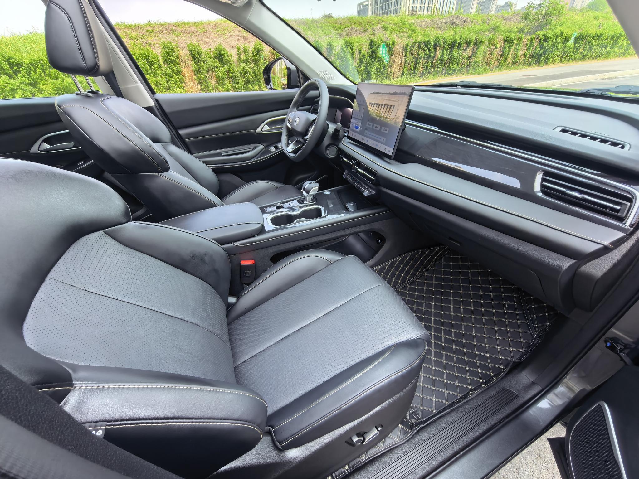 Changan CS75 2026 PRO 1.5T DCT Premium Plus 7 seat