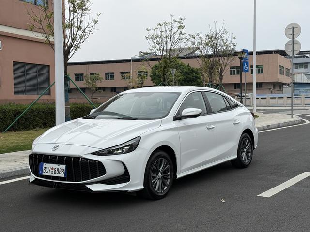 MG MG5 2025 180DVVT worldwide Luxury
