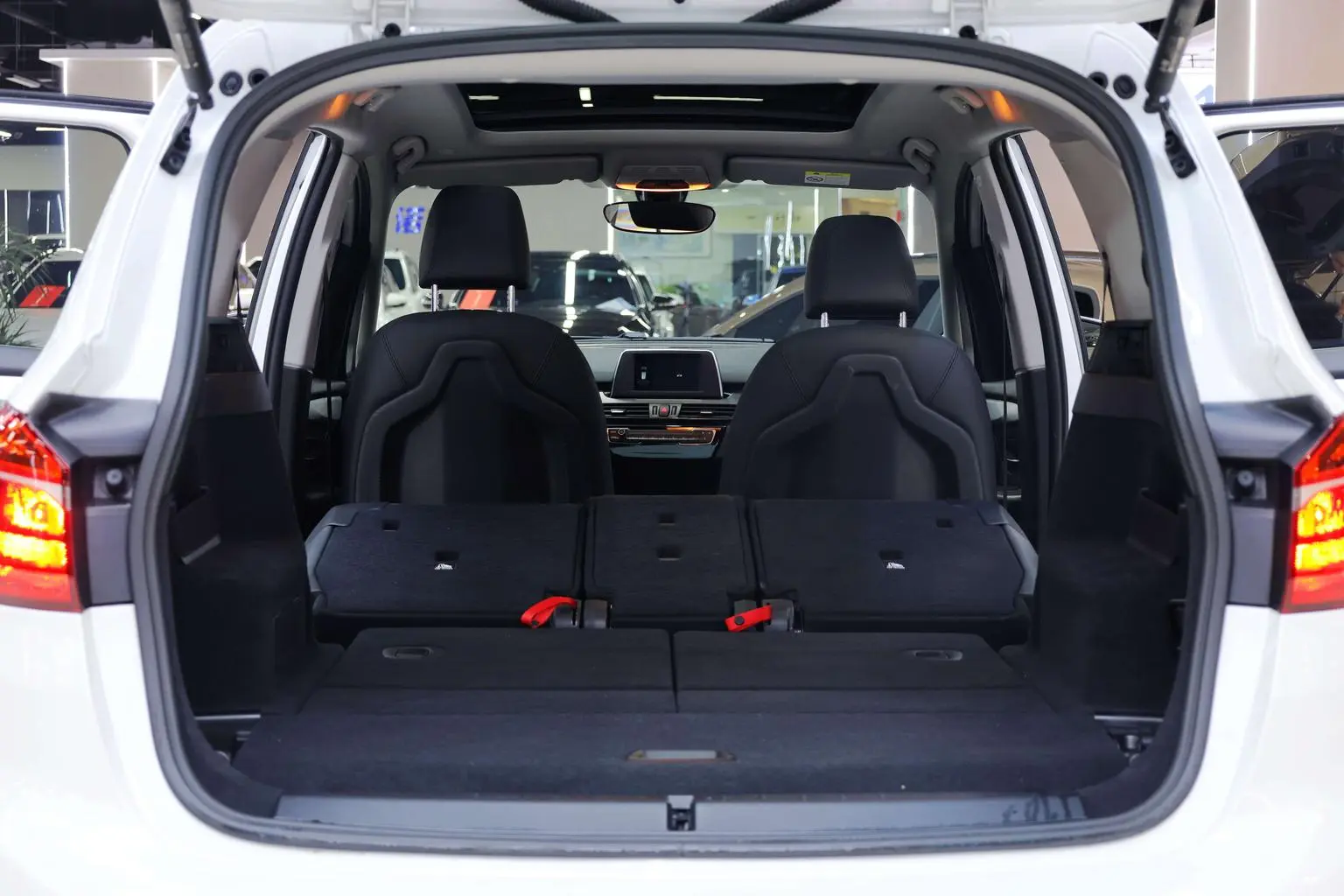 BMW 2 Series Gran Tourer 2019 220i Leading