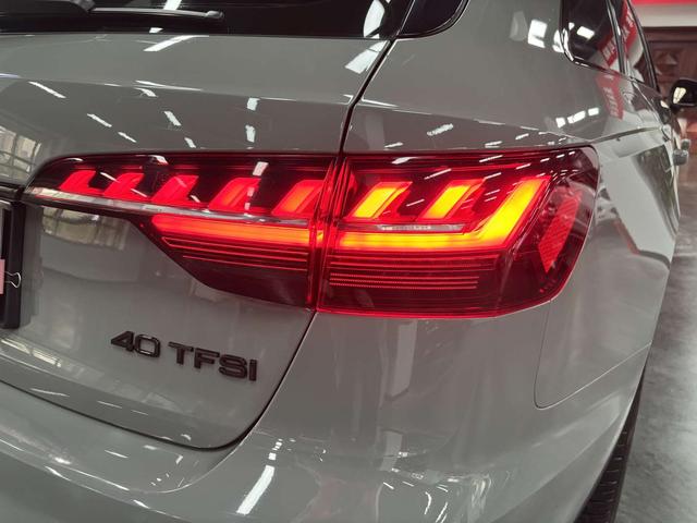 Audi A4( Import ) 2021 Avant Pioneer 40 TFSI Dynamic Fashion