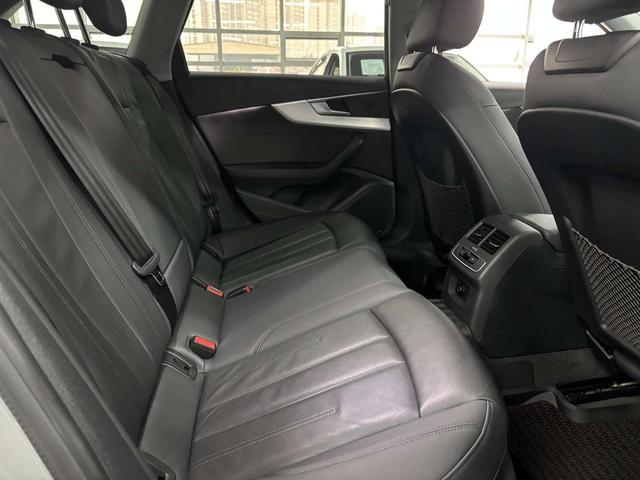 Audi A4( Import ) 2021 Avant Pioneer 40 TFSI Dynamic Fashion