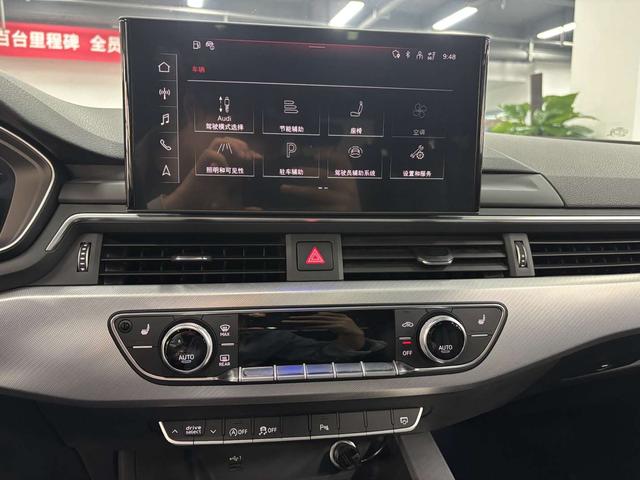 Audi A4( Import ) 2021 Avant Pioneer 40 TFSI Dynamic Fashion