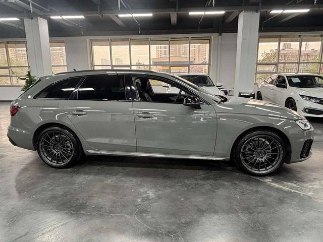 Audi A4( Import ) 2021 Avant Pioneer 40 TFSI Dynamic Fashion