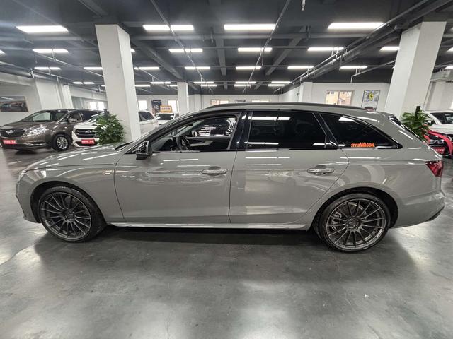 Audi A4( Import ) 2021 Avant Pioneer 40 TFSI Dynamic Fashion
