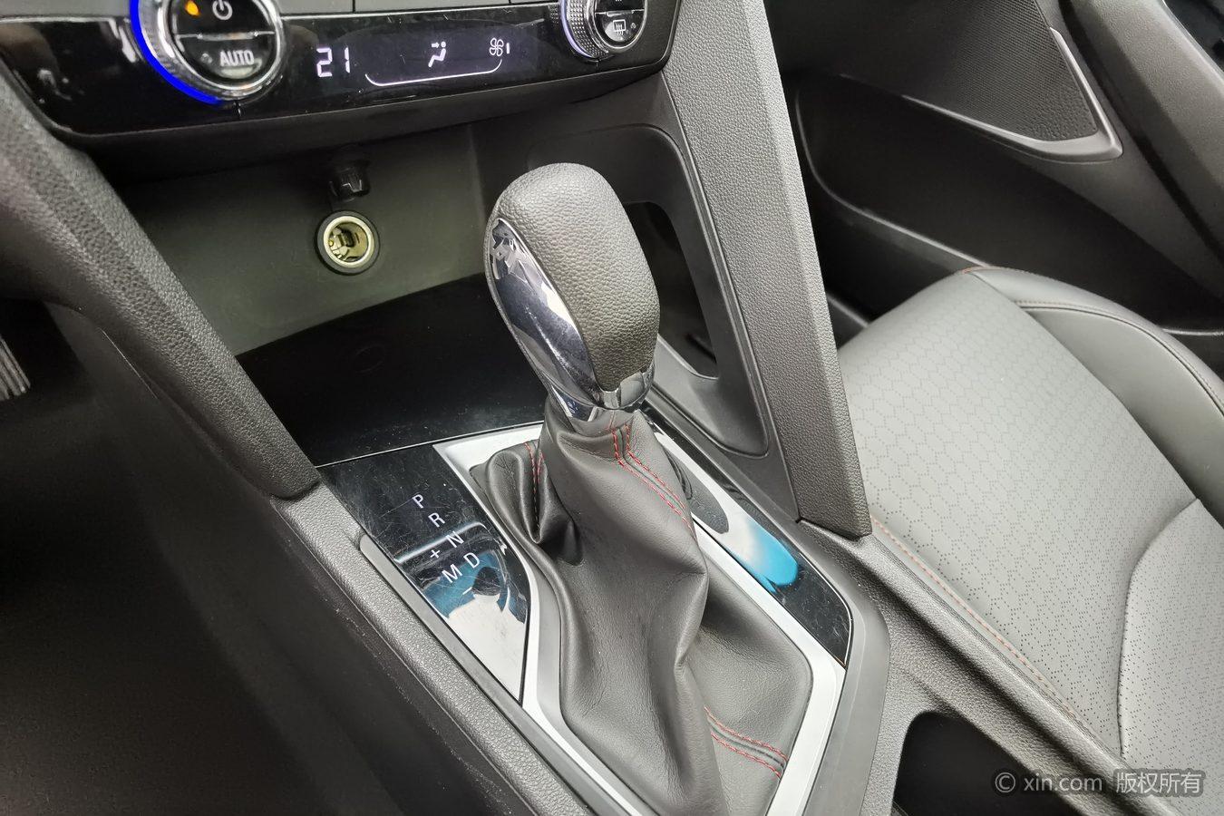 Chevrolet Orlando 2018 Redline 530T Auto (5+2 ) China V