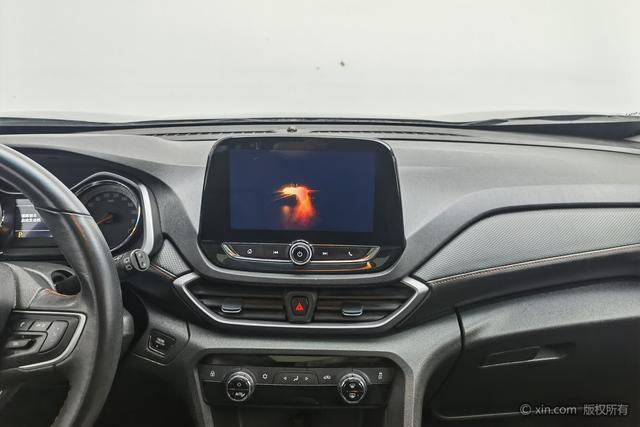 Chevrolet Orlando 2018 Redline 530T Auto Drive (5+2) China V