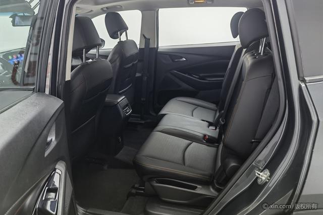 Chevrolet Orlando 2018 Redline 530T Auto Drive (5+2) China V