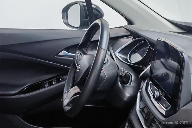 Chevrolet Orlando 2018 Redline 530T Auto Drive (5+2) China V
