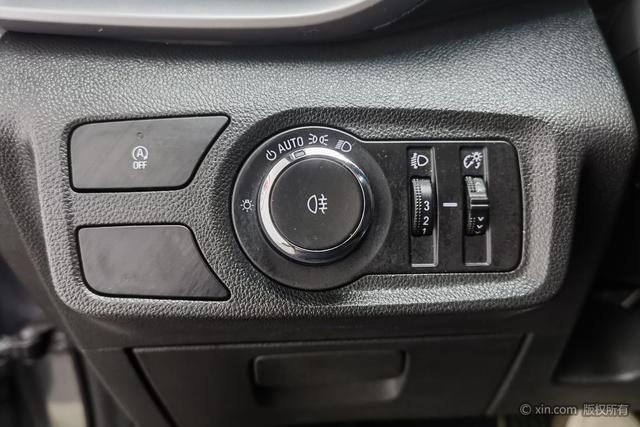 Chevrolet Orlando 2018 Redline 530T Auto Drive (5+2) China V
