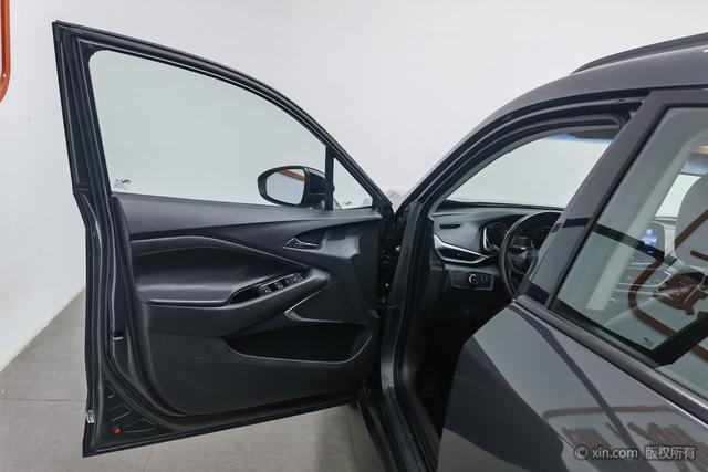 Chevrolet Orlando 2018 Redline 530T Auto Drive (5+2) China V