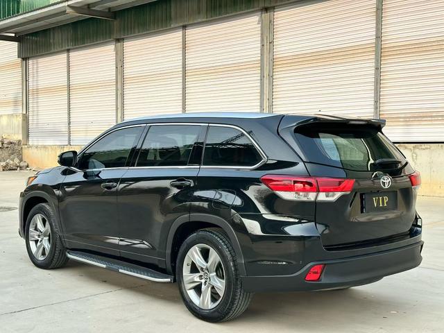 Toyota Highlander 2018 2.0T 4WD Luxury 7 seat China VI
