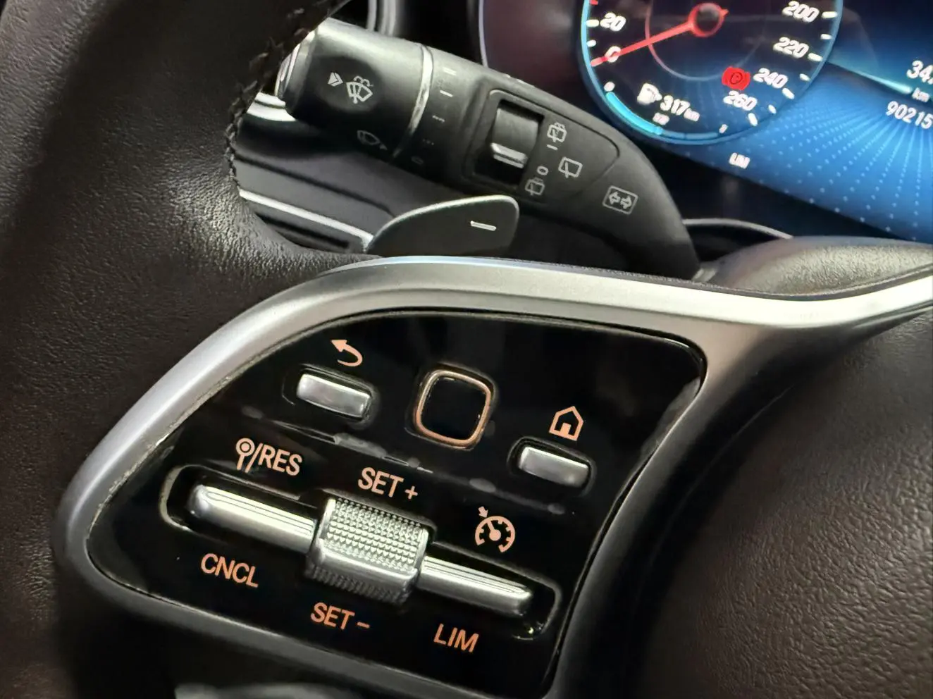 Mercedes-Benz GLC 2022 Facelift GLC 260 L 4MATIC Dynamic