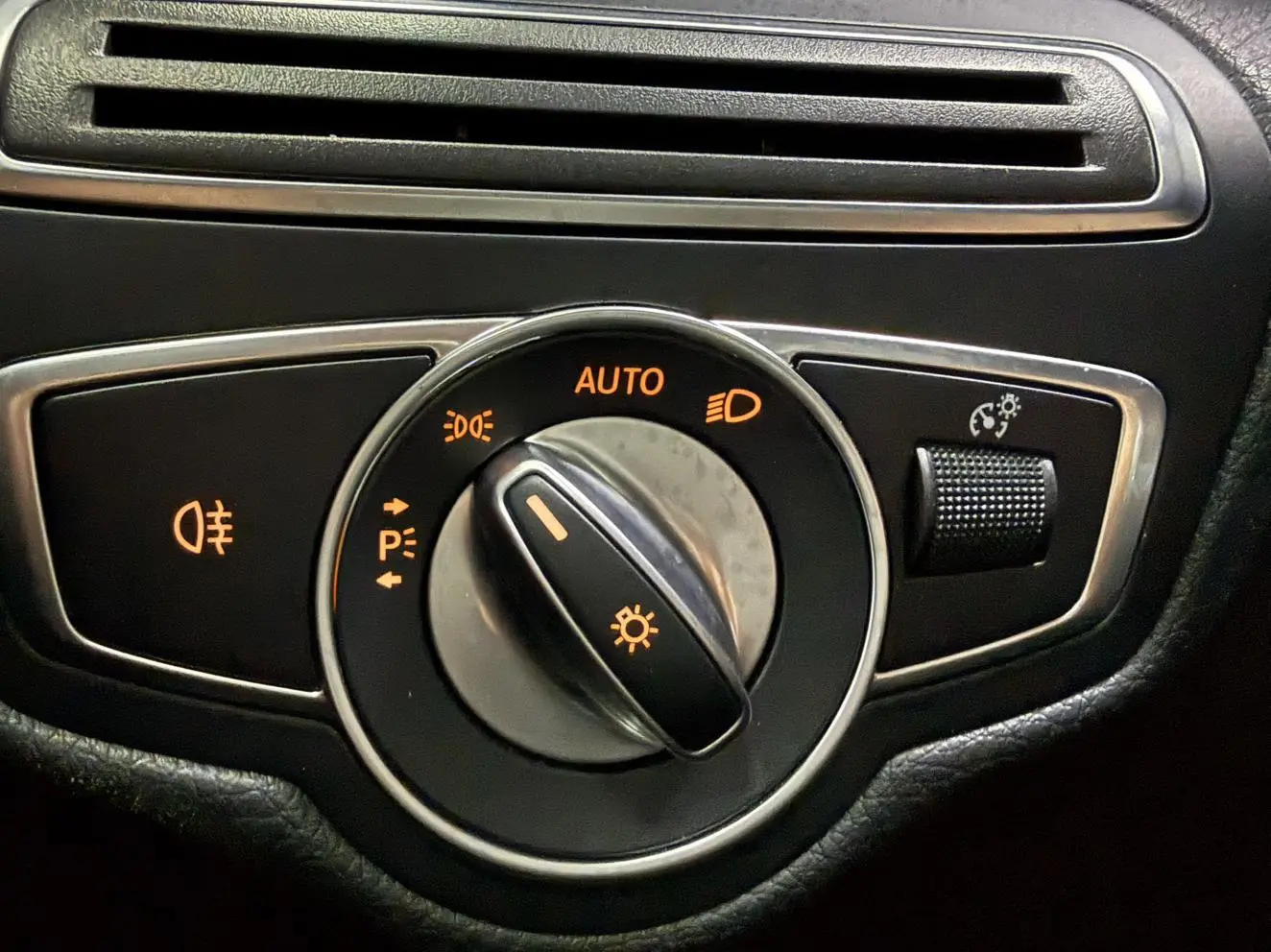 Mercedes-Benz GLC 2022 Facelift GLC 260 L 4MATIC Dynamic